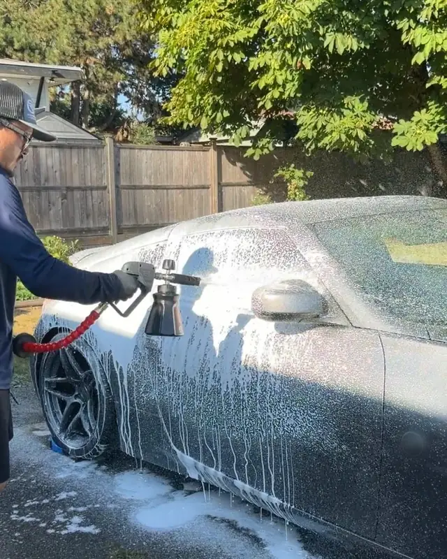 Signature Wash Process, contact-free foam